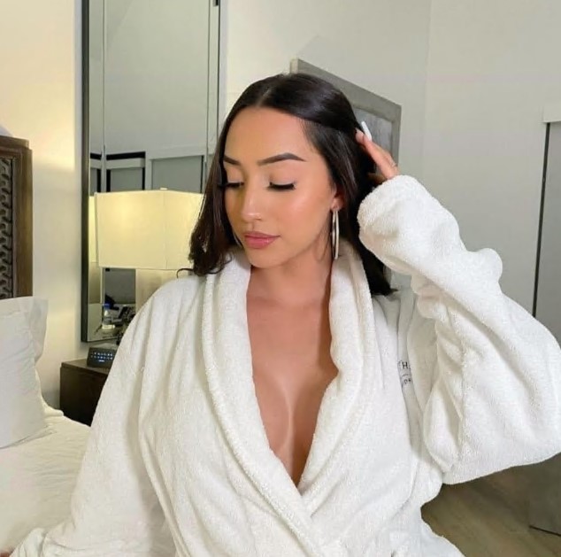 istanbulescortecem-1 istanbulescortecem-1 İstanbul Escort Ecem Eve, Otele, Rezidanslara Geliyorum